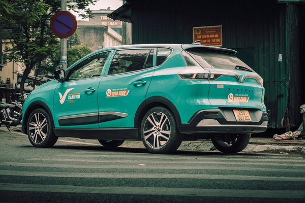 Flocage d'utilitaire : augmentez votre visibilité professionnelle !